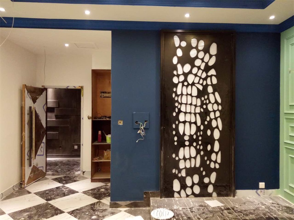 四川酒吧施工现场