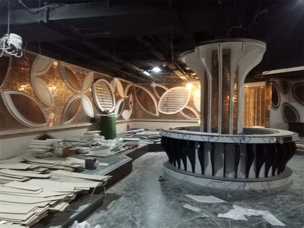 四川酒吧施工现场