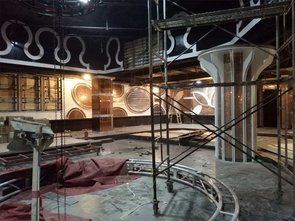 四川酒吧施工现场