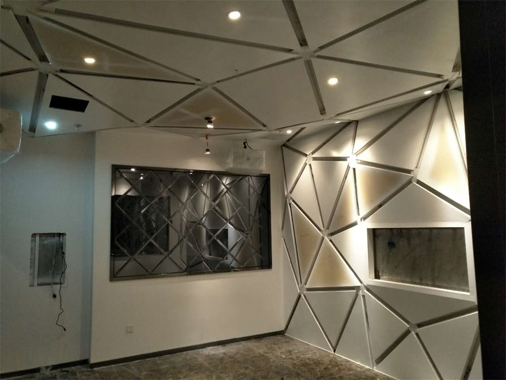 甘肃酒泉MUSE嘉年华酒吧装修