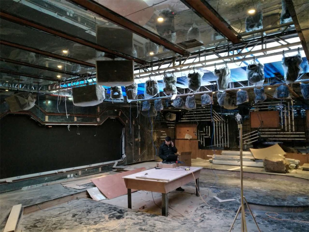 甘肃酒泉MUSE嘉年华酒吧装修