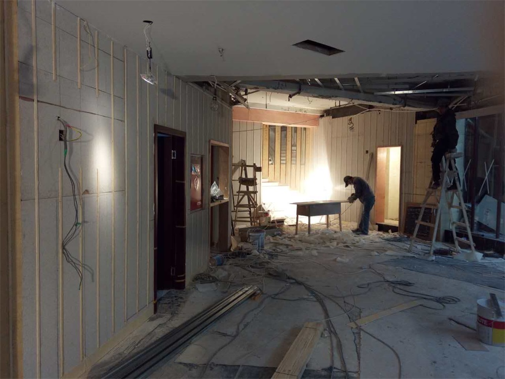 四川酒吧施工现场